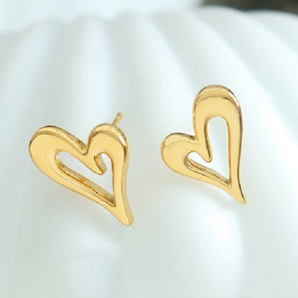 Heart Shaped Stud Earrings 18K Gold Plating Stainless Steel - Picture 7 of 11
